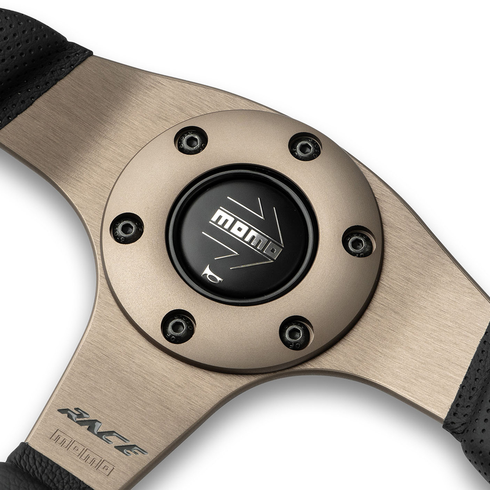 マーリンモータースポーツのMomo Race 2.0レザーステアリング